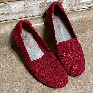 Clarks Size 7.5 Sparkling Red Women's Loafers like new